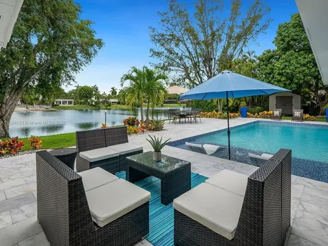 13500 SW 70th Avenue Pinecrest FL 33156