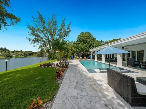 13500 SW 70th Avenue Pinecrest FL 33156