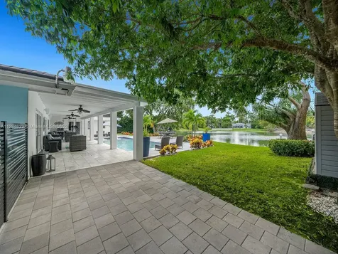 13500 SW 70th Avenue Pinecrest FL 33156