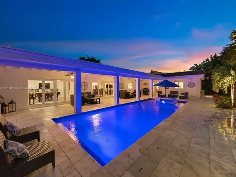 13500 SW 70th Avenue Pinecrest FL 33156
