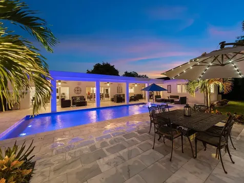 13500 SW 70th Avenue Pinecrest FL 33156
