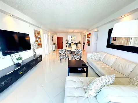3901 S Ocean Drive Hollywood FL 33019