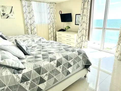 3901 S Ocean Drive Hollywood FL 33019