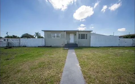 782 E 37th Street Hialeah FL 33013