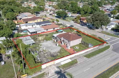 782 E 37th Street Hialeah FL 33013