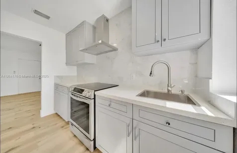 782 E 37th Street Hialeah FL 33013