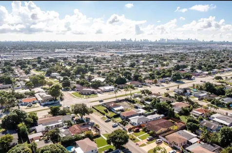 782 E 37th Street Hialeah FL 33013