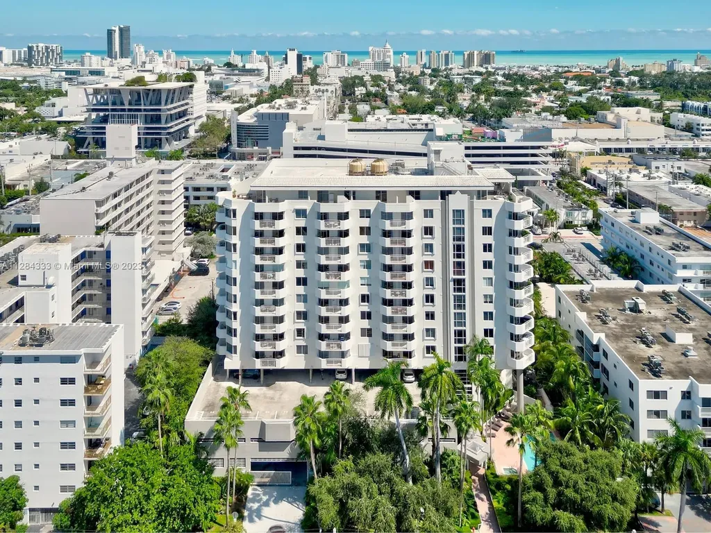 1621 Bay Road Miami Beach FL 33139
