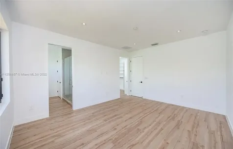 6654-6650 SW 84th Street Miami FL 33143