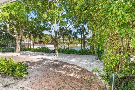 450 NE 105th Street Miami Shores FL 33138