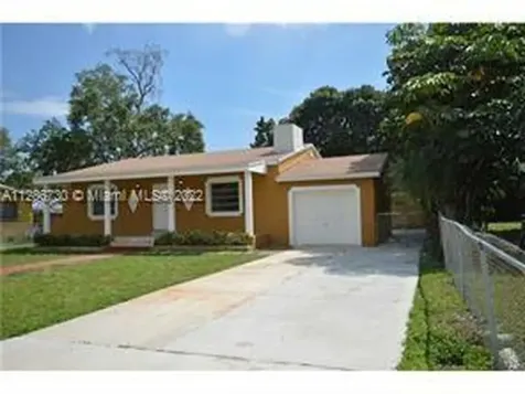 650 NE 166th Street Miami FL 33162