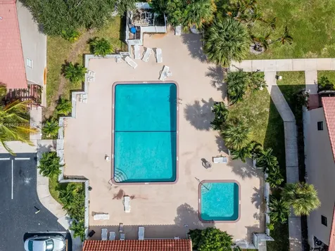 4864 Sheridan Street Hollywood FL 33021