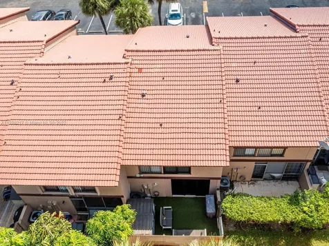 4864 Sheridan Street Hollywood FL 33021