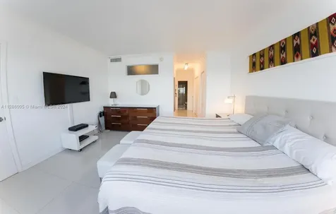 5601 Collins Avenue Miami Beach FL 33140