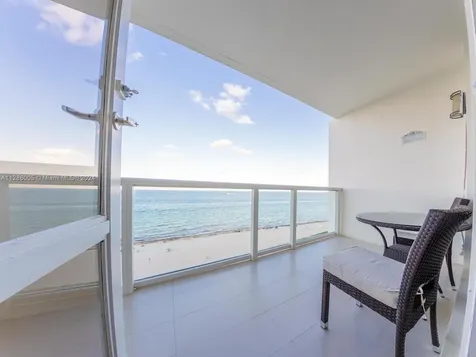 5601 Collins Avenue Miami Beach FL 33140