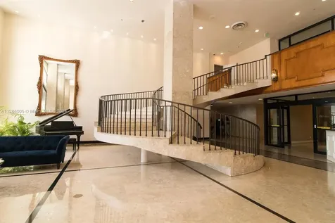 5601 Collins Avenue Miami Beach FL 33140