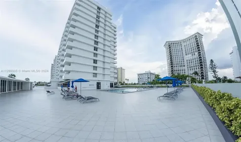 5601 Collins Avenue Miami Beach FL 33140