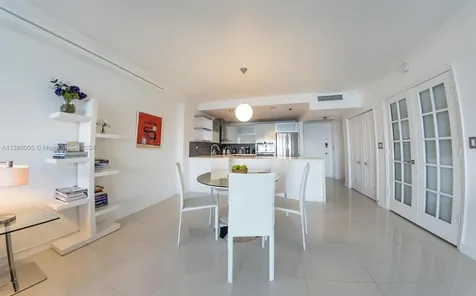 5601 Collins Avenue Miami Beach FL 33140