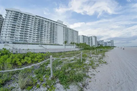 5601 Collins Avenue Miami Beach FL 33140