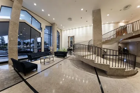 5601 Collins Avenue Miami Beach FL 33140