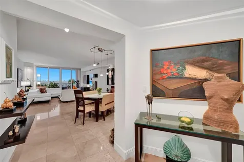 848 Brickell Key Drive Miami FL 33131