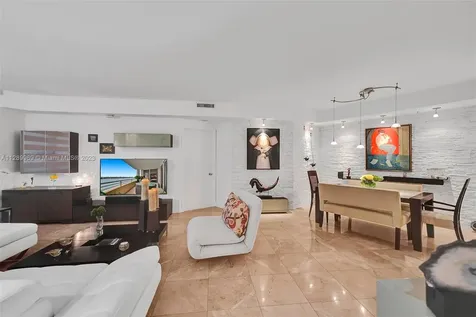 848 Brickell Key Drive Miami FL 33131