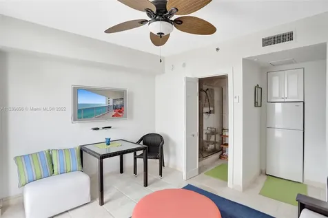19111 Collins Avenue Sunny Isles Beach FL 33160