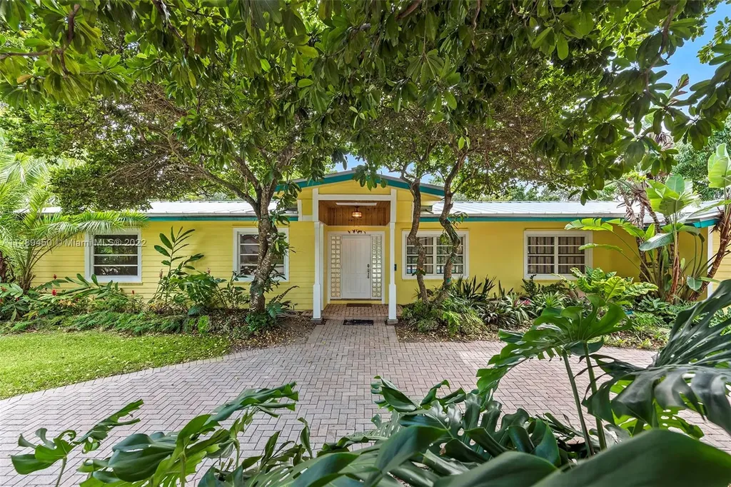 8600 SW 107th Street Miami FL 33156
