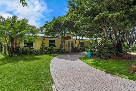 8600 SW 107th Street Miami FL 33156