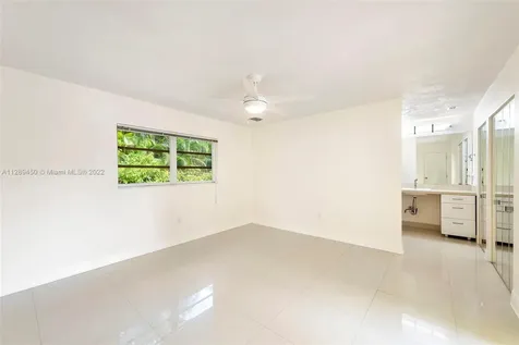 8600 SW 107th Street Miami FL 33156