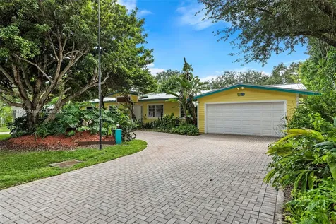 8600 SW 107th Street Miami FL 33156