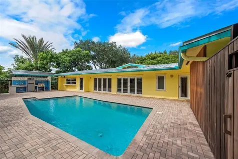 8600 SW 107th Street Miami FL 33156