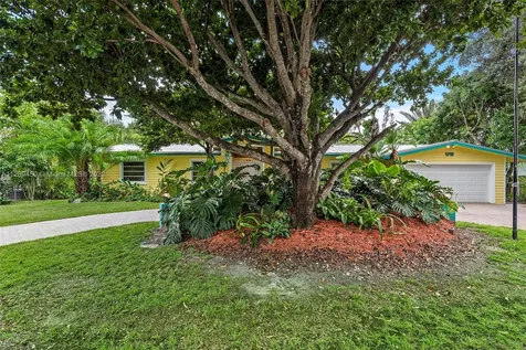 8600 SW 107th Street Miami FL 33156