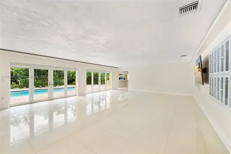 8600 SW 107th Street Miami FL 33156