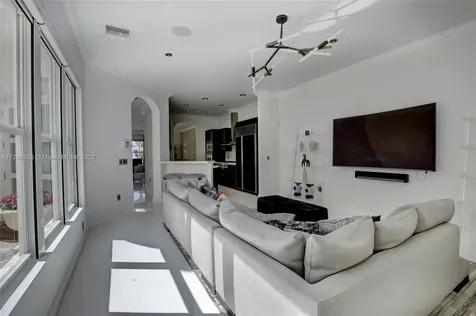 3852 NE 199th Terrace Aventura FL 33180