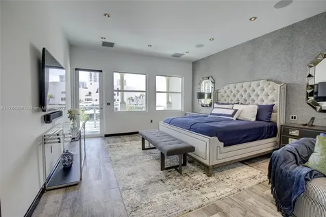3852 NE 199th Terrace Aventura FL 33180