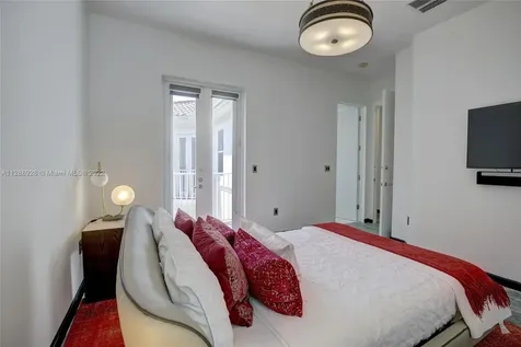 3852 NE 199th Terrace Aventura FL 33180