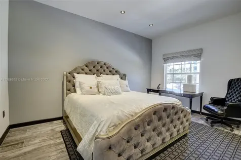 3852 NE 199th Terrace Aventura FL 33180