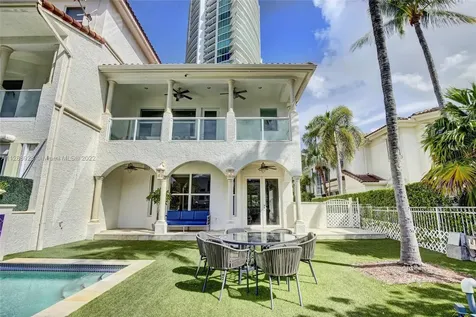 3852 NE 199th Terrace Aventura FL 33180