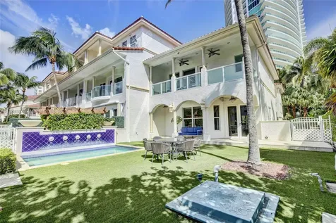 3852 NE 199th Terrace Aventura FL 33180