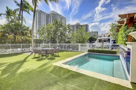 3852 NE 199th Terrace Aventura FL 33180