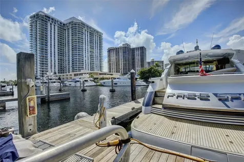 3852 NE 199th Terrace Aventura FL 33180