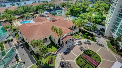3852 NE 199th Terrace Aventura FL 33180