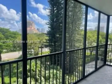 20100 W Country Club Drive Aventura FL 33180