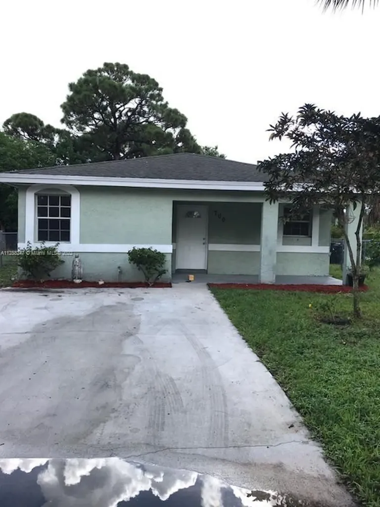 700 NW 19th Terrace Fort Lauderdale FL 33311