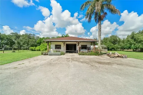 25950 SW 187 Avenue Homestead FL 33031
