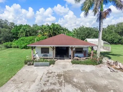 25950 SW 187 Avenue Homestead FL 33031