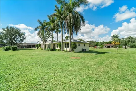 25950 SW 187 Avenue Homestead FL 33031