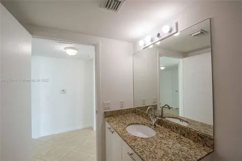 41 SE 5th Street Miami FL 33131