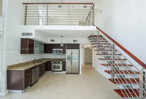 41 SE 5th Street Miami FL 33131